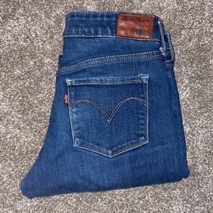Levi’s Dark Wash Skinny Jeans